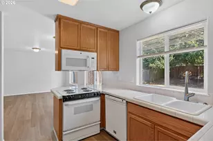 1332 NE 87th Ave, Hillsboro, OR 97006 - Photo 8