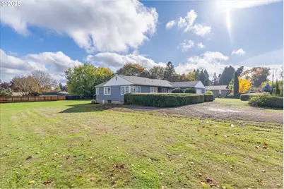 9517 NW 21st Ave, Vancouver, WA 98665 - Photo 2