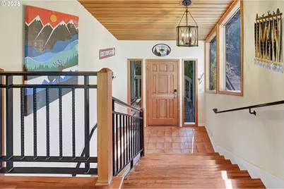 17704 Rogue Ln, Sunriver, OR 97707 - Photo 8
