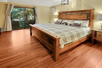 17704 Rogue Ln, Sunriver, OR 97707 - Photo 12