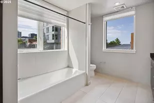 1920 S River Dr, Portland, OR 97201 - Photo 32