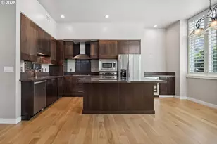 1920 S River Dr, Portland, OR 97201 - Photo 6