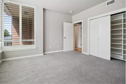 1920 S River Dr #E102, Portland, OR 97201 - Photo 24