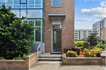 1920 S River Dr #E102, Portland, OR 97201 - Photo 2
