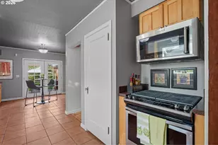 3137 NE 83rd Ave, Portland, OR 97220 - Photo 16