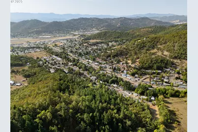0 NE Carmen St, Roseburg, OR 97470 - Photo 6