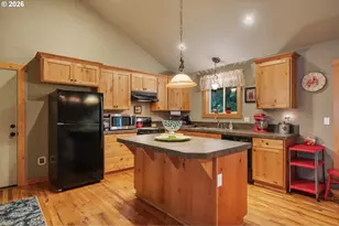 1251 Timberlake Dr, Rockaway Beach, OR 97136 - Photo 12