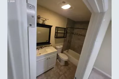 13301 NE 20th St, Vancouver, WA 98684 - Photo 16