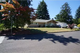 13301 NE 20th St, Vancouver, WA 98684 - Photo 2