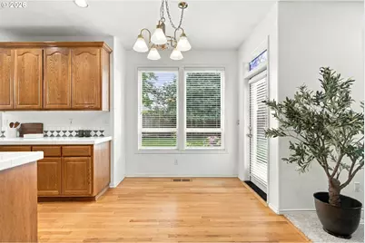 17818 NW Gilbert Ln, Portland, OR 97229 - Photo 14