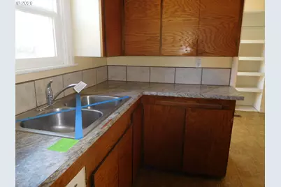 1108 SW Goodwin Pl, Pendleton, OR 97801 - Photo 10