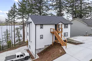 572 Columbia St, Cathlamet, WA 98612 - Photo 4