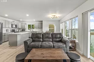 572 Columbia St, Cathlamet, WA 98612 - Photo 16