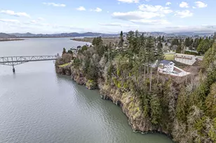 572 Columbia St, Cathlamet, WA 98612 - Photo 34
