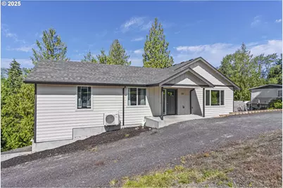 151 Alpha Dr, Longview, WA 98632 - Photo 2