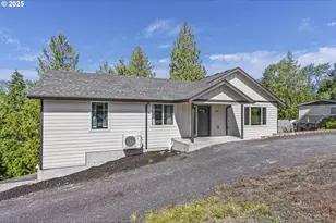 151 Alpha Dr, Longview, WA 98632 - Photo 2