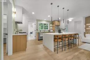18111 SW Pioneer Ct, Lake Oswego, OR 97034 - Photo 12