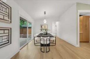 18111 SW Pioneer Ct, Lake Oswego, OR 97034 - Photo 18