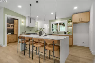 18111 SW Pioneer Ct, Lake Oswego, OR 97034 - Photo 6