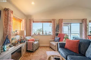 29154 Kerber Dr, Gold Beach, OR 97444 - Photo 10