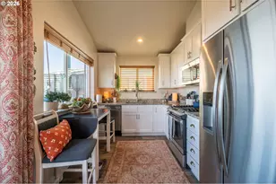 29154 Kerber Dr, Gold Beach, OR 97444 - Photo 20