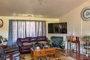 185 SE Lebleu Ln, Winston, OR 97496 - Photo 4