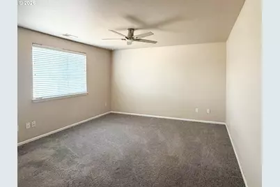 185 SE Lebleu Ln, Winston, OR 97496 - Photo 8