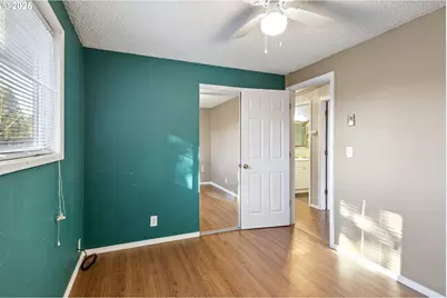 26 E 3rd St, Lowell, OR 97452 - Photo 20