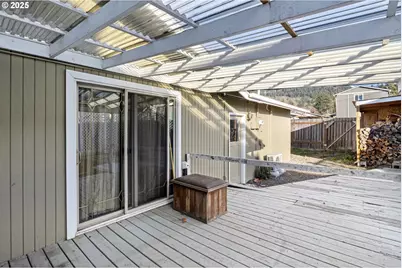 26 E 3rd St, Lowell, OR 97452 - Photo 30