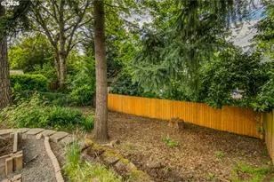 4315 NE Laurelhurst Pl, Portland, OR 97213 - Photo 36