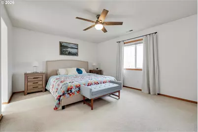 10907 SE Henderson Dr, Portland, OR 97266 - Photo 18