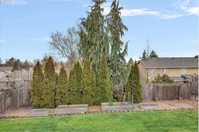 10907 SE Henderson Dr, Portland, OR 97266 - Photo 38