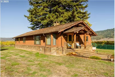 8690 Lookingglass Rd, Roseburg, OR 97471 - Photo 6