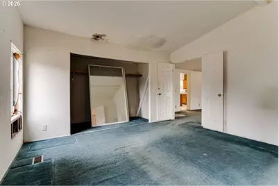 310 E 10th Pl, Junction City, OR 97448 - Photo 14