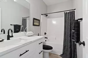 1025 Sassafras St, Independence, OR 97351 - Photo 26