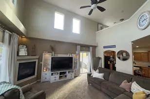 135 SW Quincetree Ct, Roseburg, OR 97471 - Photo 12