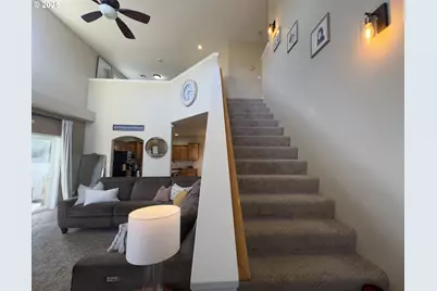 135 SW Quincetree Ct, Roseburg, OR 97471 - Photo 14