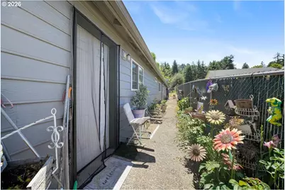 2523 E Main St, Cottage Grove, OR 97424 - Photo 16
