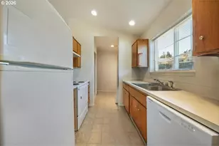 2523 E Main St, Cottage Grove, OR 97424 - Photo 12