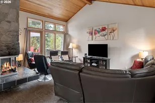 17926 Playoff Ln, Sunriver, OR 97707 - Photo 6