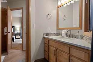 17926 Playoff Ln, Sunriver, OR 97707 - Photo 16