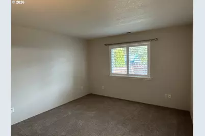 1202 E Second Ave, Sutherlin, OR 97479 - Photo 14