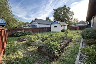 1202 E 2nd Ave, Sutherlin, OR 97479 - Photo 28
