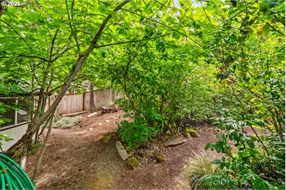 7289 Glacier Dr, Springfield, OR 97477 - Photo 36
