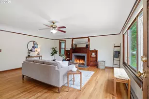 1910 Harney St, Vancouver, WA 98660 - Photo 4
