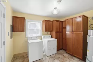 1910 Harney St, Vancouver, WA 98660 - Photo 18
