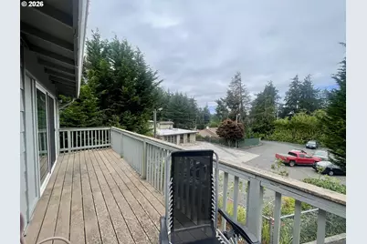 2645 N 16th Ct, Coos Bay, OR 97420 - Photo 46