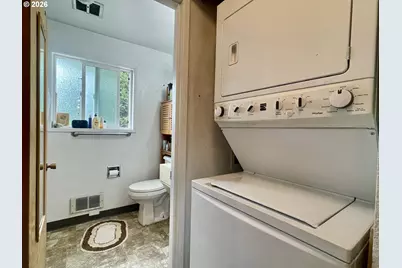 2645 N 16th Ct, Coos Bay, OR 97420 - Photo 26