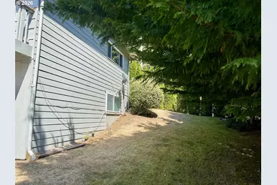 2645 N 16th Ct, Coos Bay, OR 97420 - Photo 8
