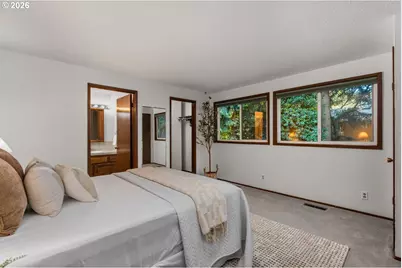 9110 SW Pinebrook St, Tigard, OR 97224 - Photo 12